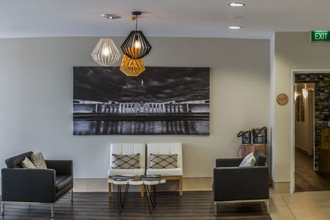 Pacific Suites Canberra - Holiday Byron Bay 4