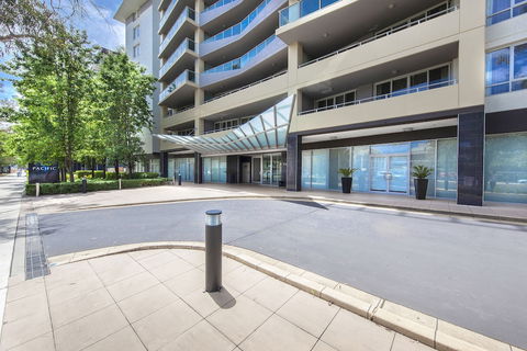 Pacific Suites Canberra - Holiday Byron Bay 1