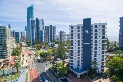 Alexander Holiday Apartments - Holiday Byron Bay 1