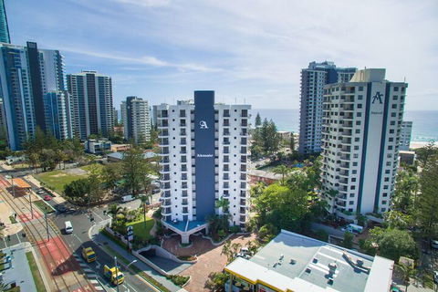 Alexander Holiday Apartments - Holiday Byron Bay 4