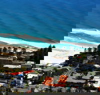 Komune - Gold Coast - Holiday Byron Bay