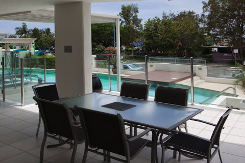 Waters Edge Apartments Cairns - Holiday Byron Bay 5
