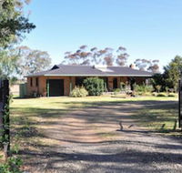 Talga Vines Vineyard Escape - Holiday Byron Bay