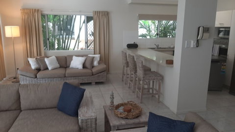 Costa Royale Trinity Beach - Holiday Byron Bay 1