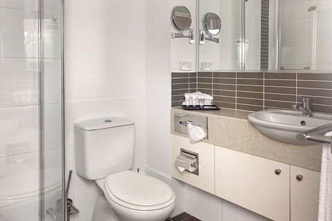 Airport Ascot Motel - Holiday Byron Bay 2