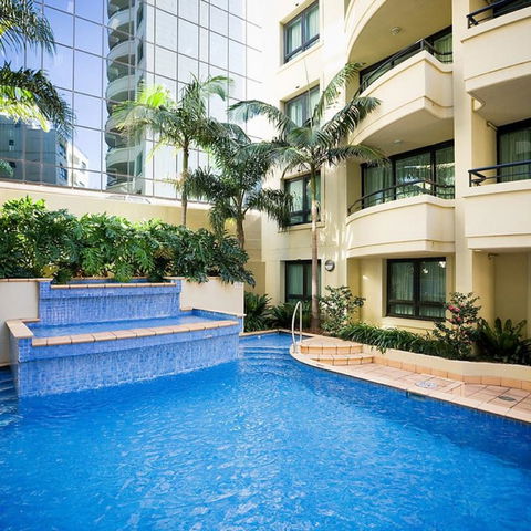 Mantra Parramatta - Holiday Byron Bay 1
