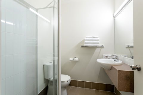 Redcliffe Motor Inn - Holiday Byron Bay 6