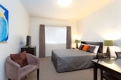 Redcliffe Motor Inn - Holiday Byron Bay 2