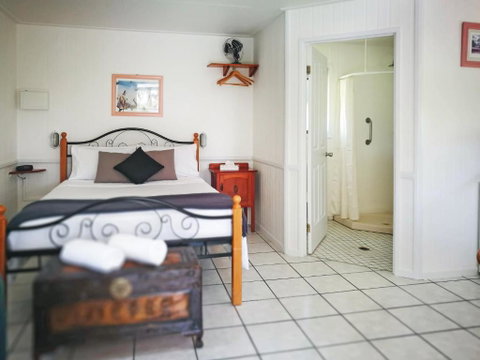 Chillagoe Cabins & Tours - Holiday Byron Bay 5