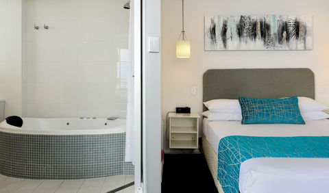 Atlantic Tower Motor Inn - Holiday Byron Bay 5