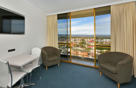 Atlantic Tower Motor Inn - Holiday Byron Bay 2