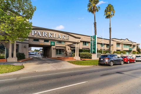 Quality Hotel Parklake Shepparton - Holiday Byron Bay 0