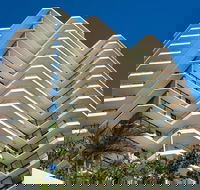 Beach House Seaside Resort Coolangatta - Holiday Byron Bay
