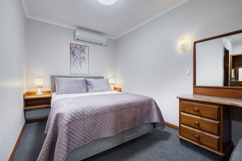 Adelaide Inn - Holiday Byron Bay 2