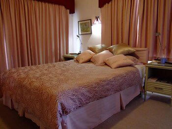 Kadina Bed & Breakfast - Holiday Byron Bay 0