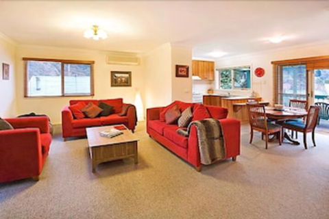 Annie's Escape In Warburton - Holiday Byron Bay 3