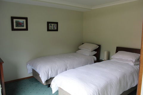Eagles Roost Farmstay B & B - Holiday Byron Bay 3