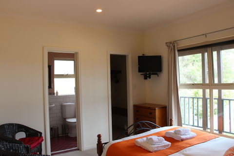 Albany Beachside Accommodation - Holiday Byron Bay 2