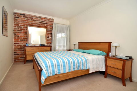Albany Beachside Accommodation - Holiday Byron Bay 3