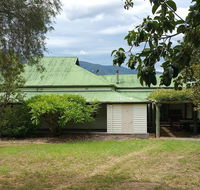 Karamea Homestead - Holiday Byron Bay