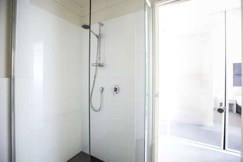 Zappeion Apartments - Holiday Byron Bay 7