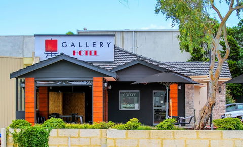 Gallery Hotel - Holiday Byron Bay 1