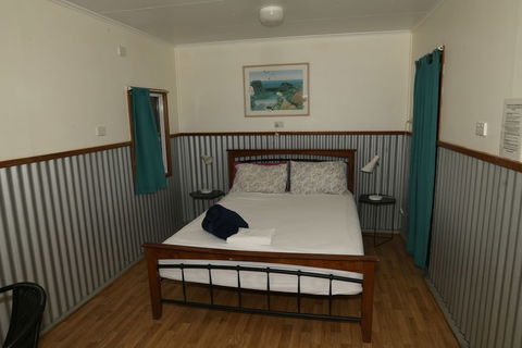 Scottys Mission Beach YHA - Holiday Byron Bay 3
