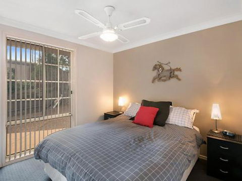 Toukley Lake House - Holiday Byron Bay 3