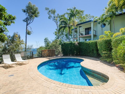 Compass Point - Holiday Byron Bay 1