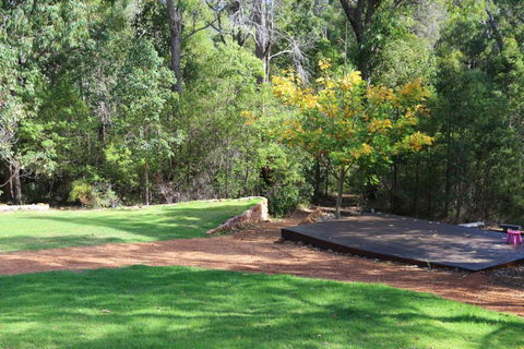 Nannup Bush Retreat - Holiday Byron Bay 4