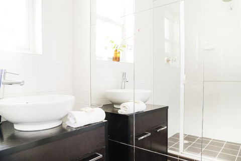 Angaston Mews Apartments - Holiday Byron Bay 5