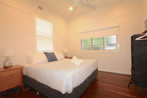 A PERFECT STAY - Cavvanbah Seaside Cottage - Holiday Byron Bay 6
