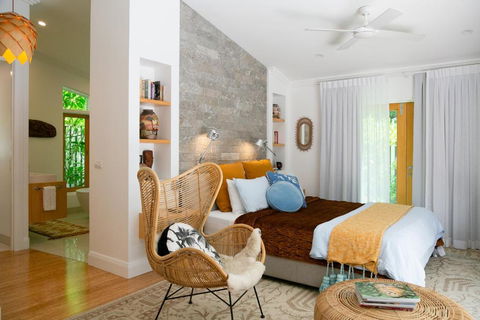Pineapple Petes Beach House - Holiday Byron Bay 2