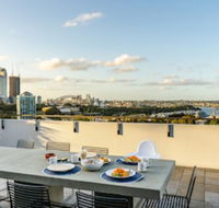 Sydney East Luxury Apartment - Holiday Byron Bay