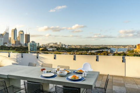 Sydney East Luxury Apartment - Holiday Byron Bay 0