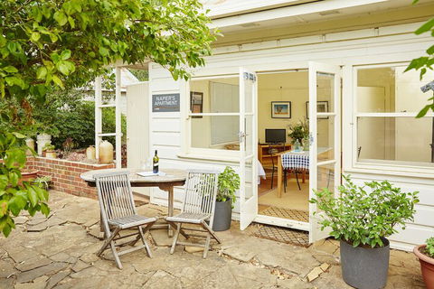 Lochinver Farm Homestead & Cottages - Holiday Byron Bay 1