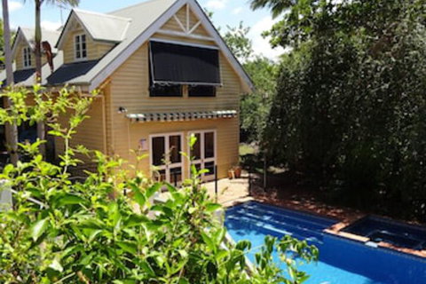 Jacaranda Lodge B&B - Holiday Byron Bay 0