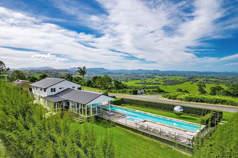 A PERFECT STAY - Villa St Helena - Holiday Byron Bay 0