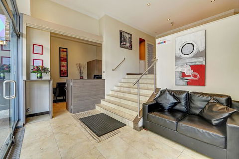 Best Western Plus Camperdown Suites - Holiday Byron Bay 2
