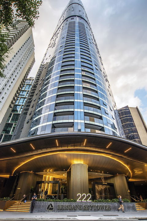Arise Brisbane Skytower - Holiday Byron Bay 2