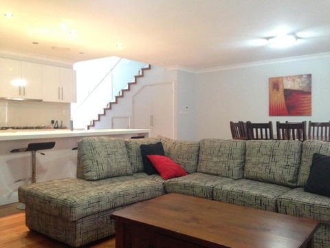 Griffith Prestige Apartments - Holiday Byron Bay 2