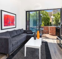Class Style and Location in Carlton - Holiday Byron Bay