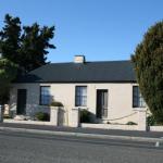 Gaol House Cottages - Holiday Byron Bay 0