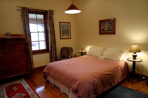 Adelaide Heritage Cottages & Apartments - Holiday Byron Bay 5