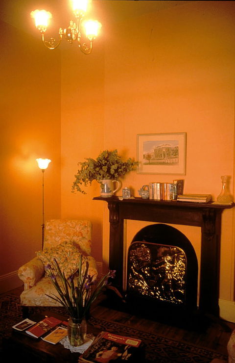 Adelaide Heritage Cottages & Apartments - Holiday Byron Bay 4