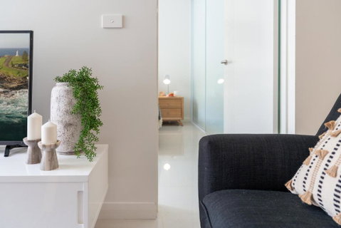 CENTRAL NO 5 LUXURY APARTMENT - Holiday Byron Bay 2