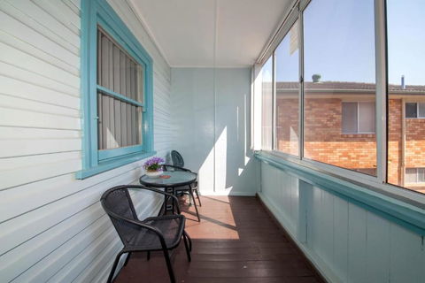 Pacific Units Unit 2 94 Magnus Street - Holiday Byron Bay 5
