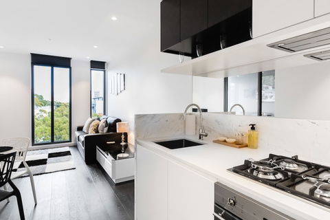ESTHER, 2BDR South Yarra Apartment - Holiday Byron Bay 1