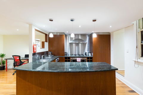 HELENA, 2BDR Fitzroy House - Holiday Byron Bay 5
