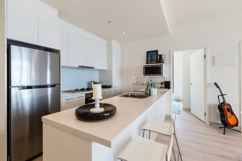 LENA, 2BDR Southbank Apartment - Holiday Byron Bay 3